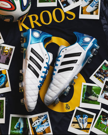 adidas 11Pro FG - Footwear White/Core Black/Solar Blue LIMITED EDITION